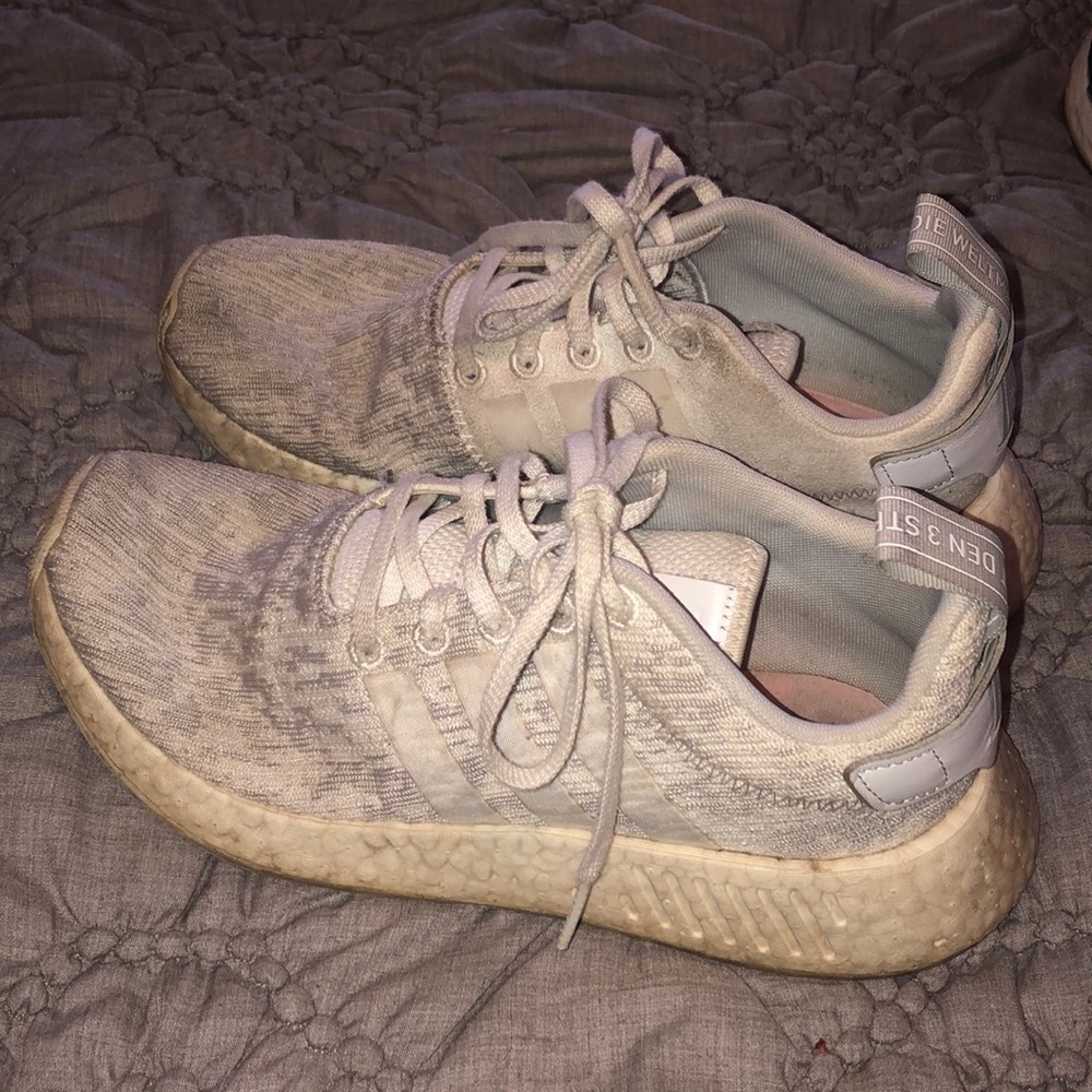TAKING OFF SOON!!  ADIDAS SNEAKERS